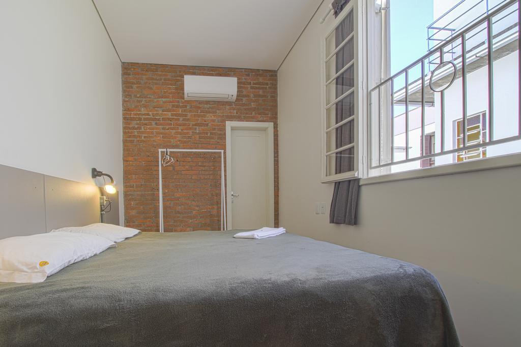 Brick Hostel بورتو أليغري الغرفة الصورة